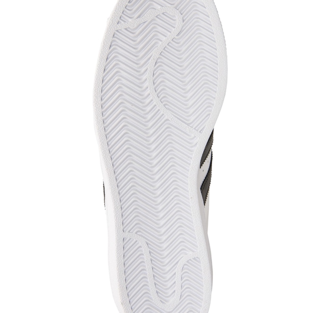 NEW Adidas Superstar Shell Toe Casual Sneaker - Picture 6 of 6